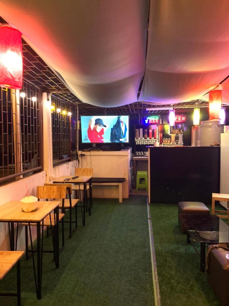 Bar/lounge