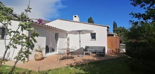 Chambre Bed and Breakfast dans la Villa Cypra Hotel in Antibes