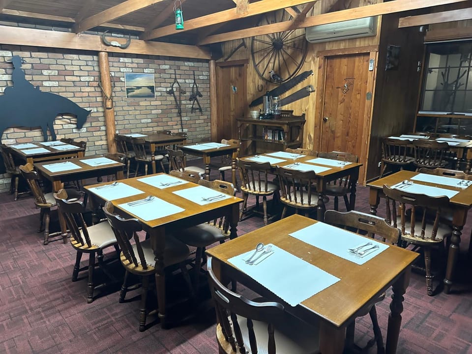 Banjo Paterson Motor Inn Motel in Lakes Entrance