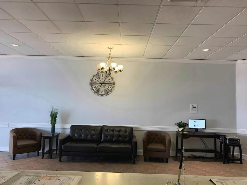 EZ8 Motel Airporter Hotel in Phoenix