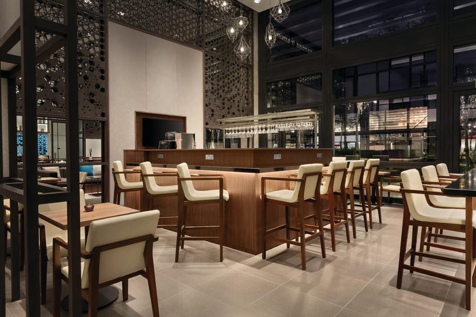 Bar/lounge