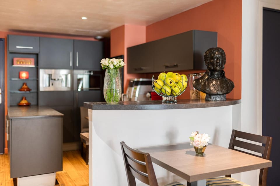 Hotel Hoche Hotel in Cannes