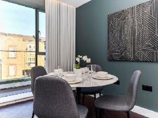 North Kensington Serviced Apartments - Portobello Hotel in City of Westminster
