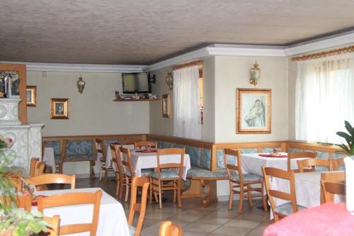 Garni Goccia d'Oro Hotel in Cavalese