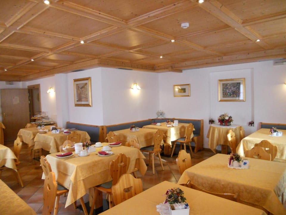 Garni Manuela Hotel in Cavalese