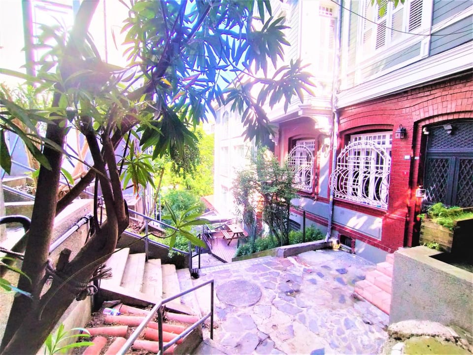 Dreamers V&V Hotel Cihangir Hotel in Istanbul
