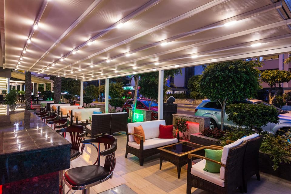 Bar/lounge