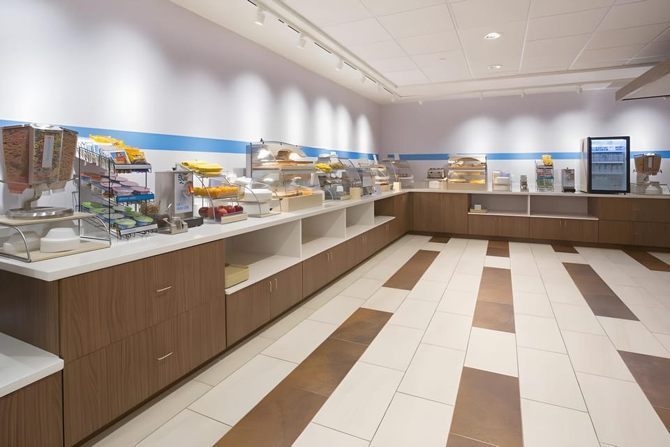Holiday Inn Express & Suites Bensenville - O'Hare By IHG Hotel in Chicago