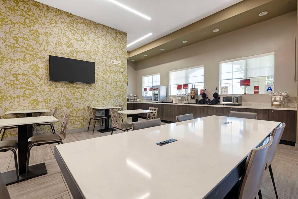 Best Western Plus Temecula Wine Country Hotel & Suites Hotel in Temecula