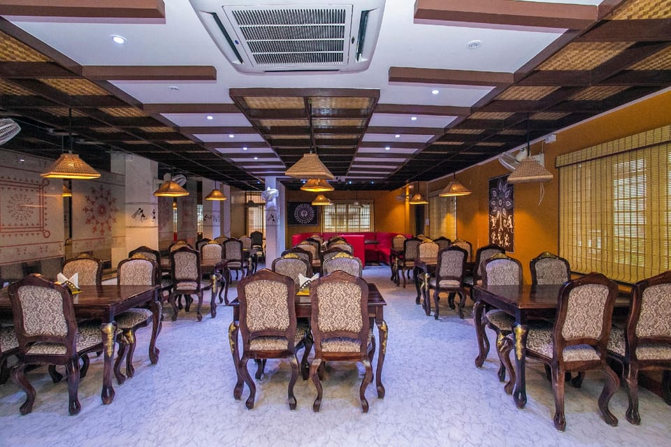 OYO Shree Gowri Comfort Near Ragigudda Sri Prasanna Anjaneyaswamy Temple Hotel in Bengaluru
