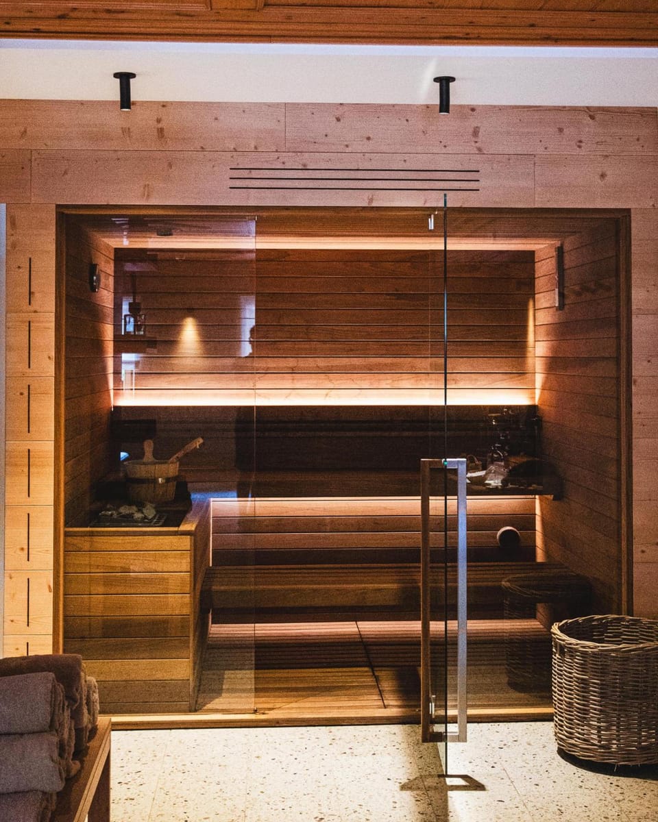 Naturae Lodge Wellness & Spa Hotel in Alleghe