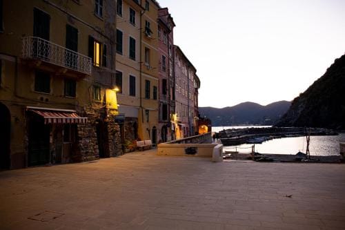 The Vernazza Main Plaza - Rooms & Apartment Hotel in Vernazza
