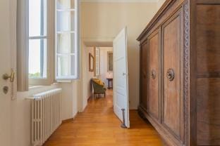 Villa Cardinal Ciceri - Penthouse Apartments. Hotel in Como