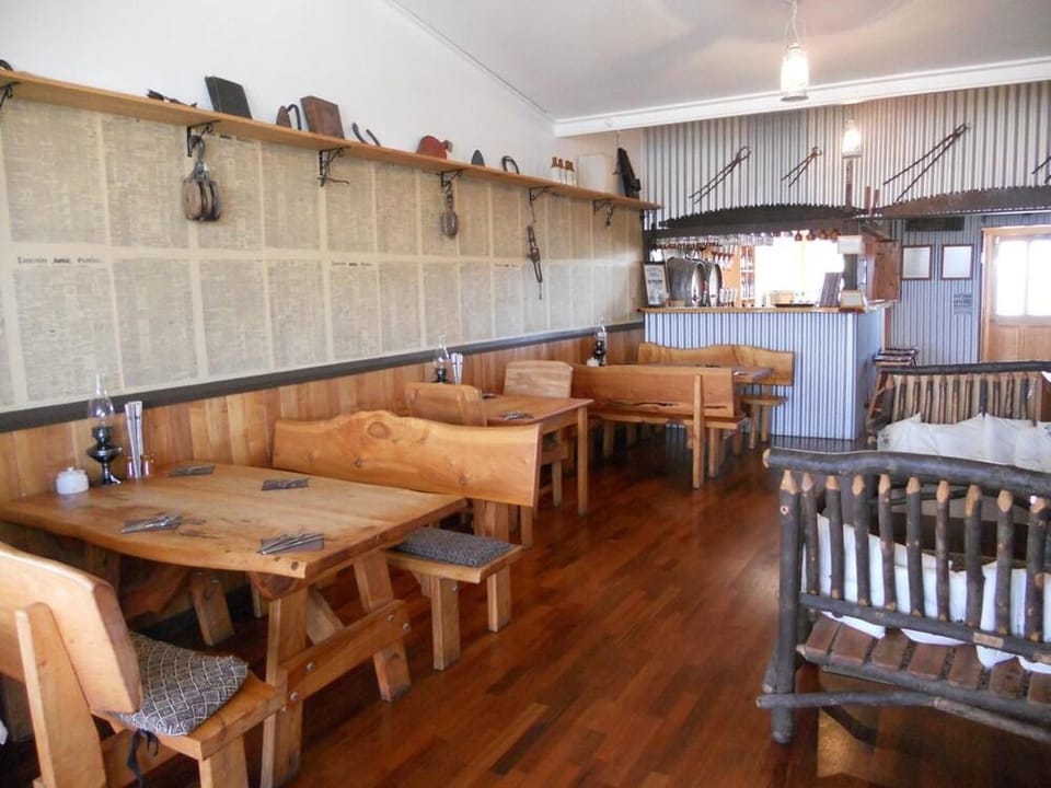 Mountain View Country Inn Motel in Deloraine