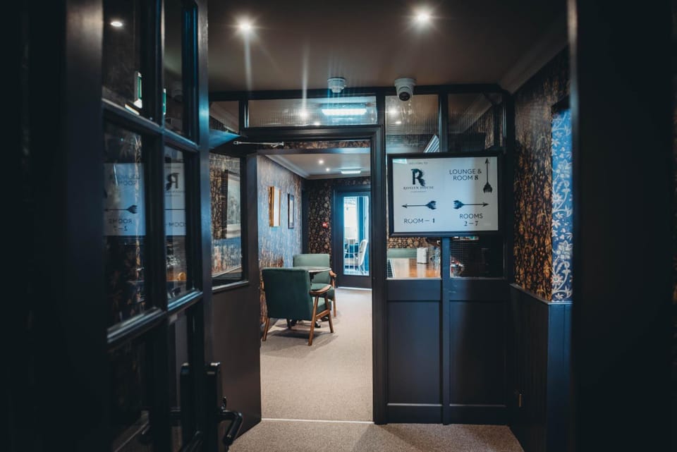 Roslyn House Hotel in Scotland