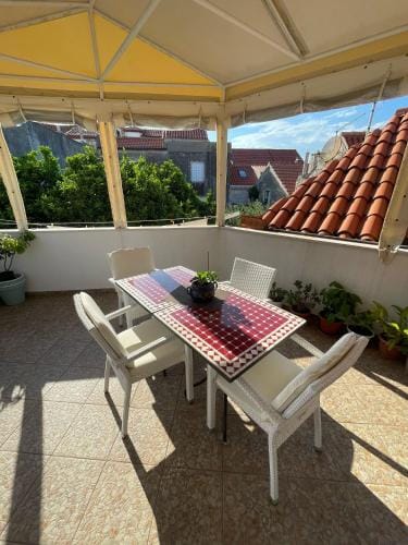 Apartments and rooms Nika Hotel in Korčula