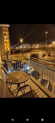Holding House -Close train station and port Hotel in Salerno