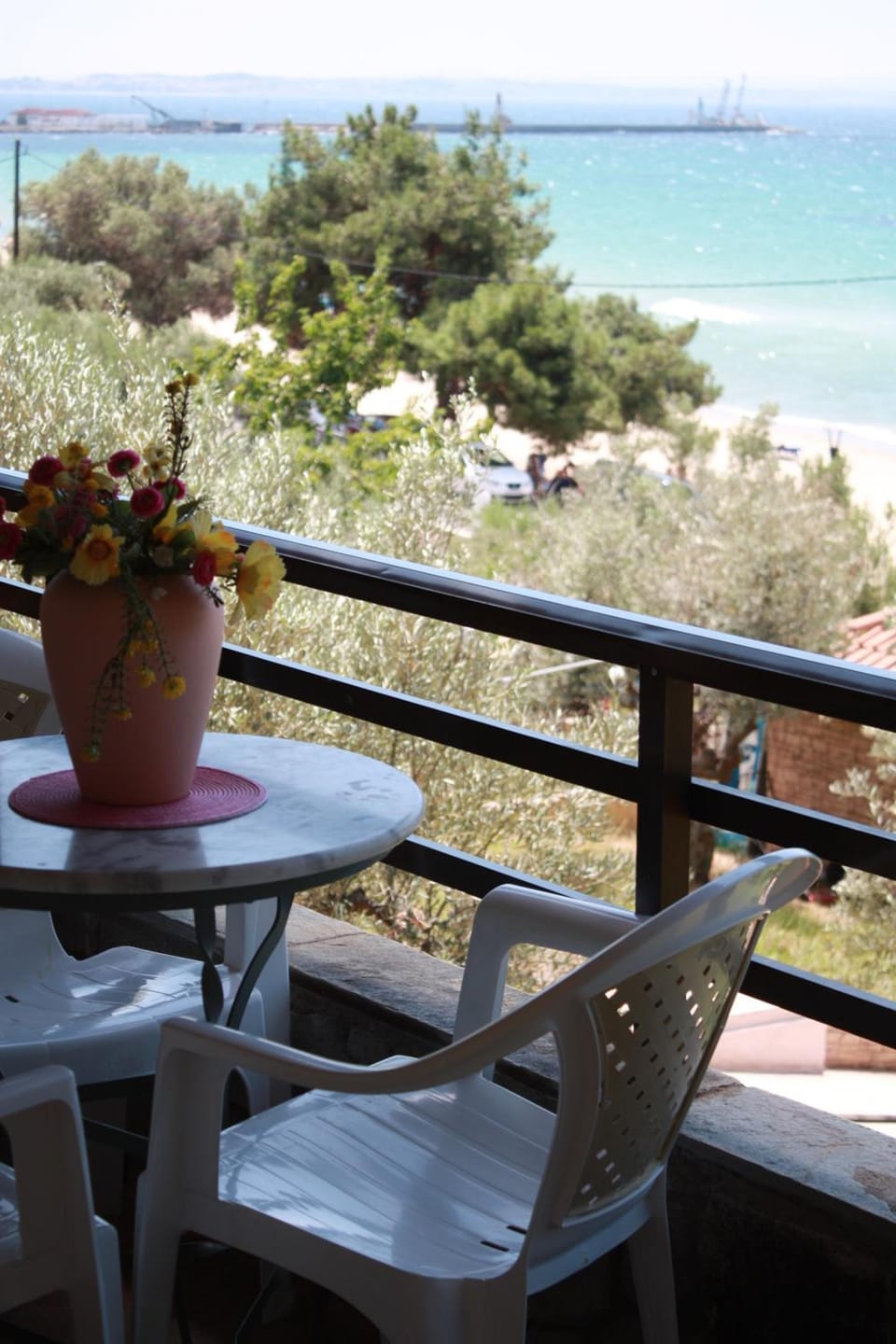 Bambola Apartments by Booking Kottas Hotel in Halkidiki