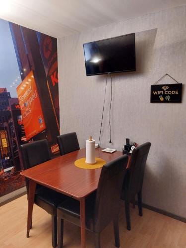 bel appartement 50 m2 aux portes de STRASBOURG de 1 a 5 personnes chez particuliers avec 2 sdb coin  Hotel in Ortenau