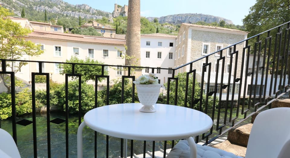 Logis Hotel Restaurant du Parc Hotel in Fontaine-de-Vaucluse