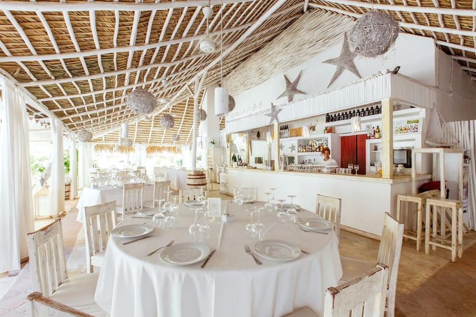 Ducassi Suites Beach Club & Spa ROOFTOP POOL Hotel in Punta Cana