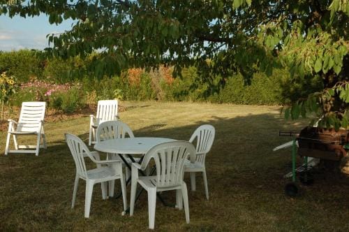 Chambres d'Hotes Les Coquelicots Hotel in Centre-Val de Loire