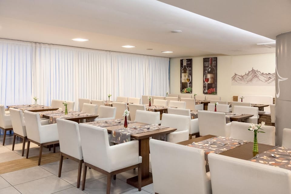 Ramada by Wyndham Macae Hotel & Suites Hotel in Macaé