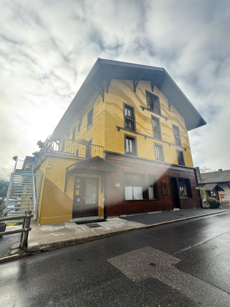 Hotel La Tour d'Ai Hotel in Haute-Savoie