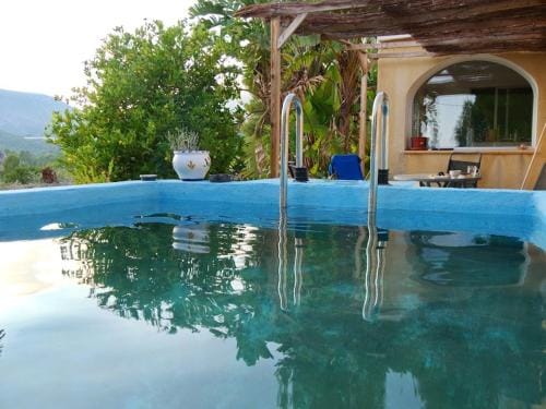 Finca Caracol Lodge in Marina Baixa