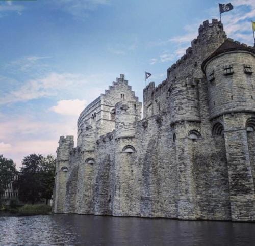The Old One Fifteen by Romy&Travis Hotel in Ghent