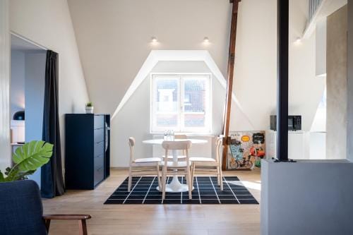 General Sixty-Seven by Romy&Travis Hotel in Bruges