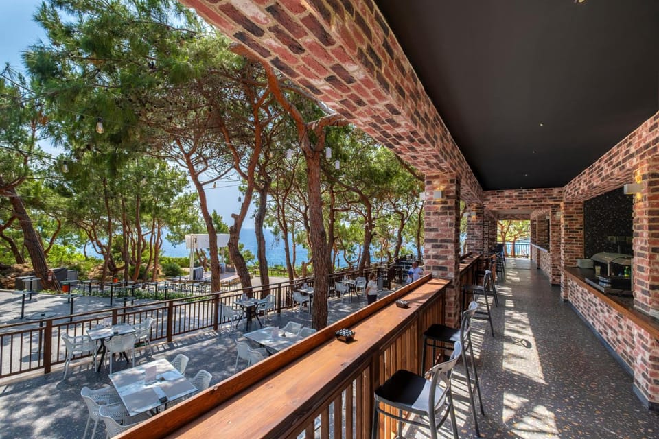 Bar/lounge