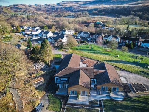 Suite 9 - Sleeping Giant Hotel - Pen Y Cae Inn Hotel in Wales