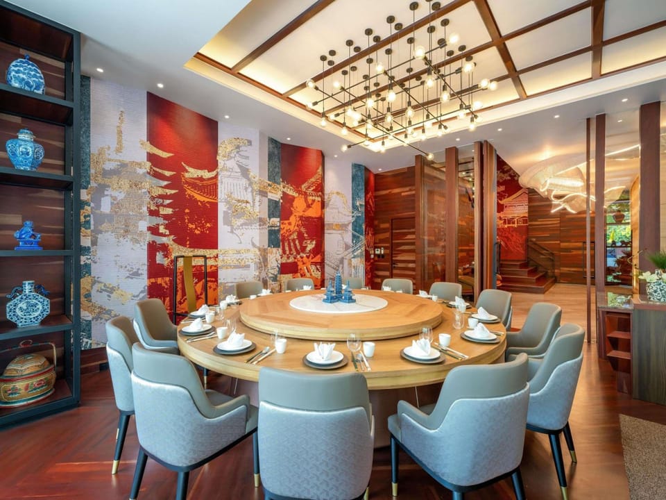 Mercure Bangkok Surawong Hotel in Bangkok