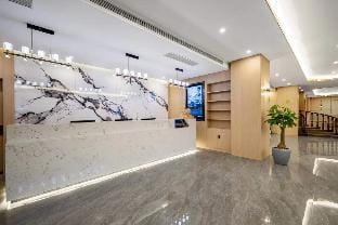 Starway Hotel Linyi Tancheng Bus Station Tanzi Park Hotel in Jiangsu