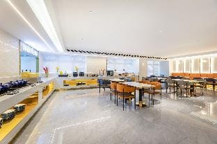 Starway Hotel Hefei Longhu Longyu Center Hotel in Jiangsu