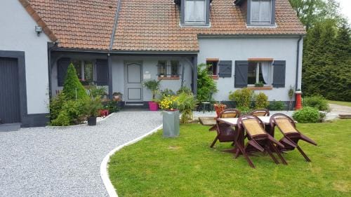 Les Mesanges Hotel in Hauts-de-France