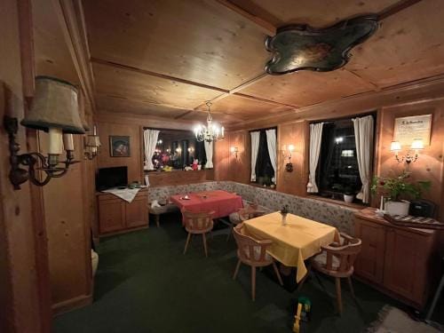 Pension Alpina Inn in Tyrol