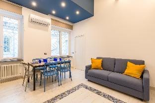 Colonna Apartment 1 by Wonderful Italy Hotel in Naples