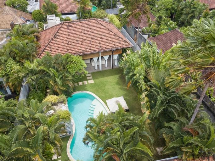 Villa Alice Dua by Villa Finder Hotel in Kuta