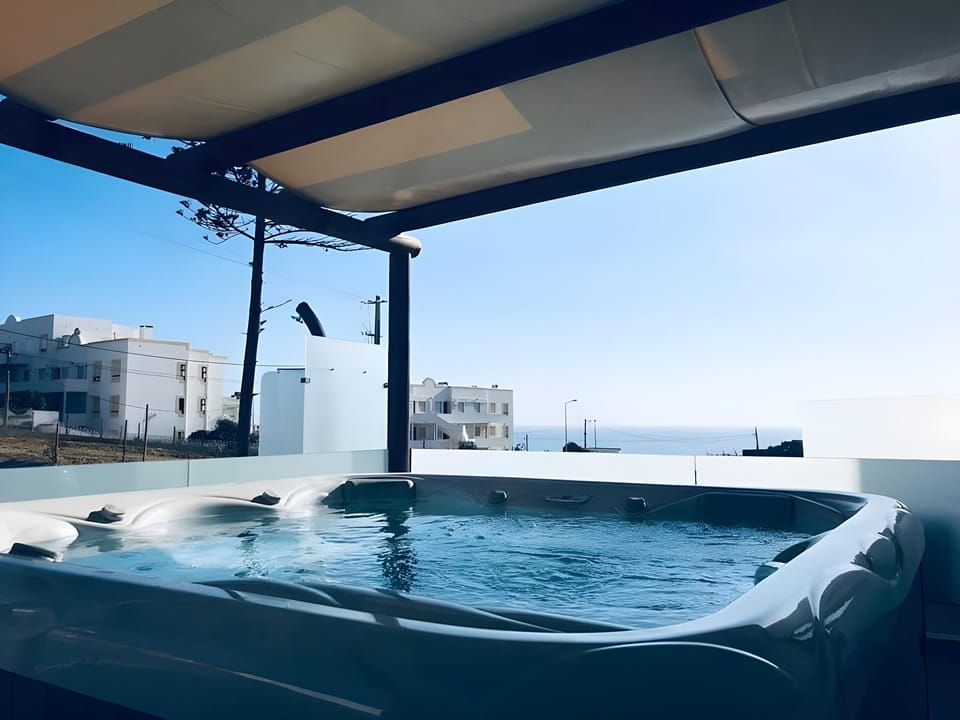 Ericeira Atlantic Hostel in Ericeira