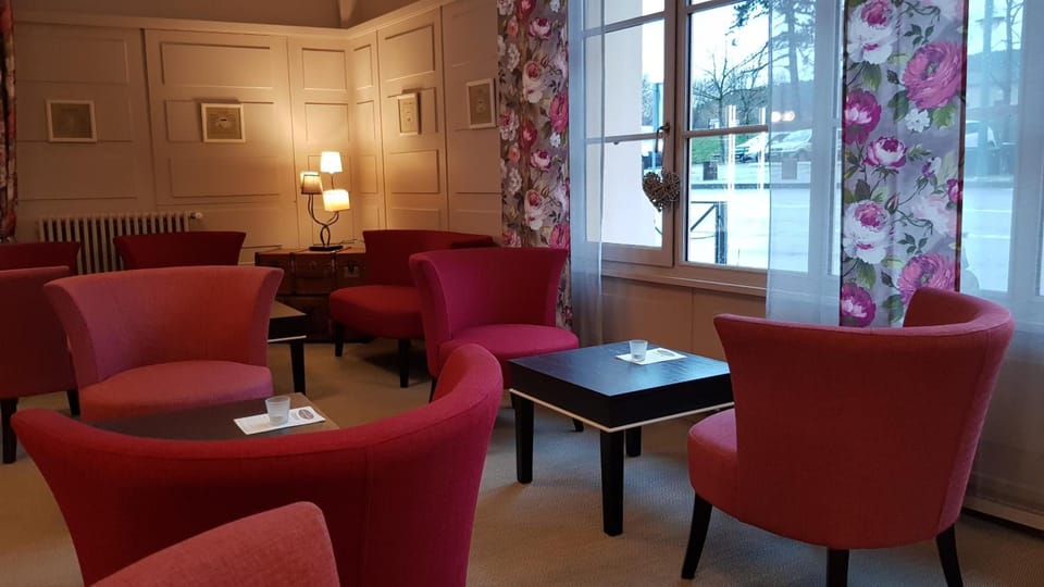 Hostellerie d'Heloise Logis Hotel in Bourgogne-Franche-Comté