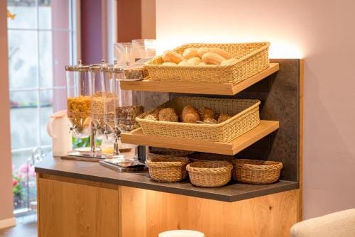 Weingut & Gastehaus Julianenhof Inn in Mainz-Bingen