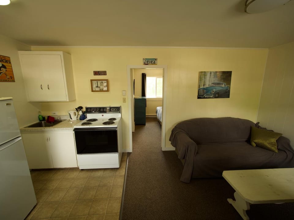 Creston Valley Motel Motel in British Columbia
