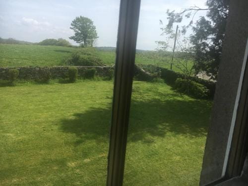 Fferm Glanyrynys Farm Hotel in Wales