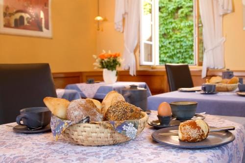 Gastehaus Hebinger am Schlosspark Hotel in Rhineland-Palatinate