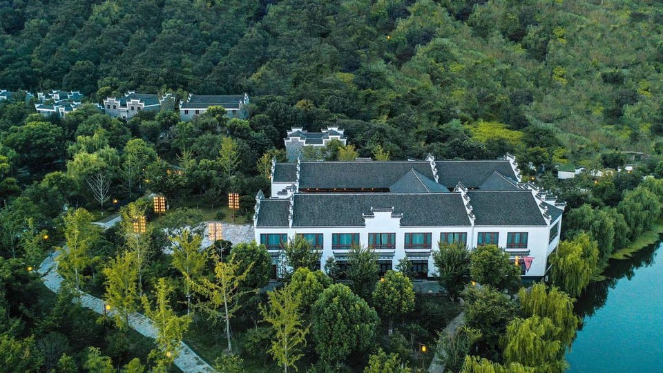 Designed resort in Moganshan Lishanyunju Hotel in Hangzhou