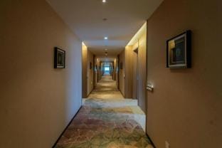 Shanghai Baolong Home Hotel (Ma'anshan Dangtu East Station Branch) Hotel in Nanjing