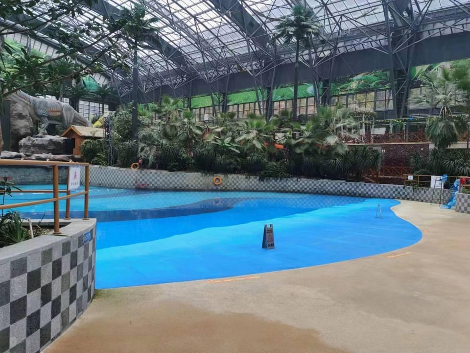 Zhihui Orange Hotel (Hengdian Film and Television City Wansheng Pedestrian Street) Hotel in Zhejiang