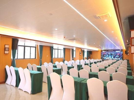 Tiandong Baichun Hotel Hotel in China